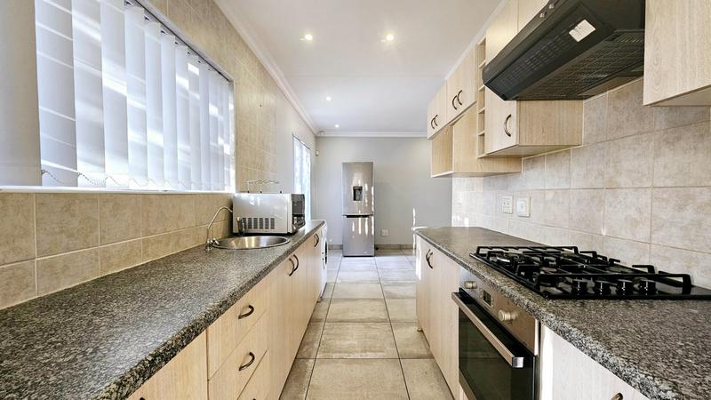 6 Bedroom Property for Sale in Dana Bay Western Cape